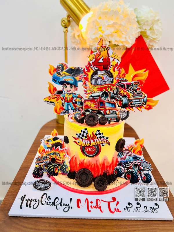 banh-kem-e-dua-hotwheels-minh-tu-5