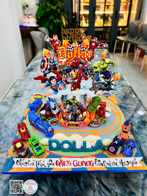 banh-sieu-nhan-anh-hung-xe-dang-quang-4