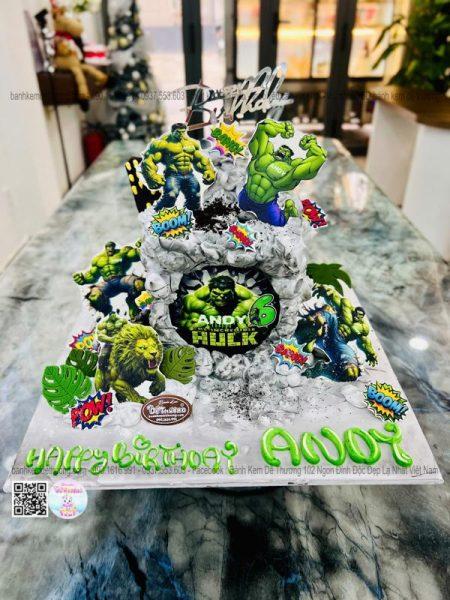banh-khung-lo-xanh-hulk-1