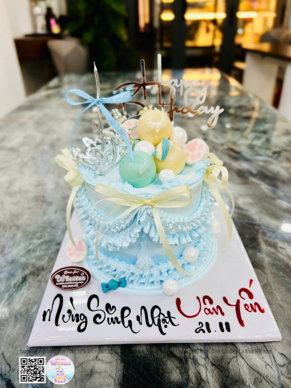 banh-kem-vuong-niem-ruy-bang-van-uyen-3