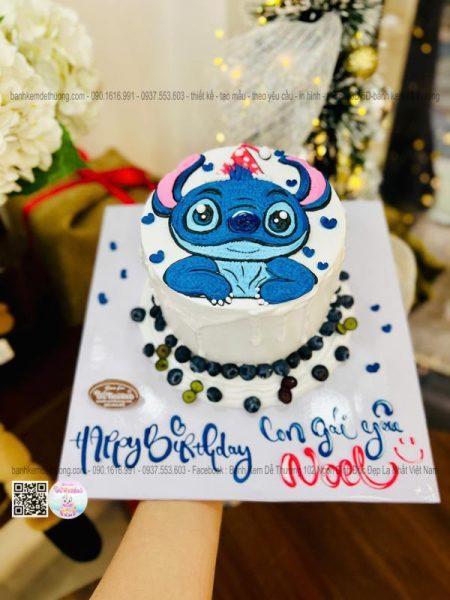 banh-ve-hinh-Stitch-noel-3