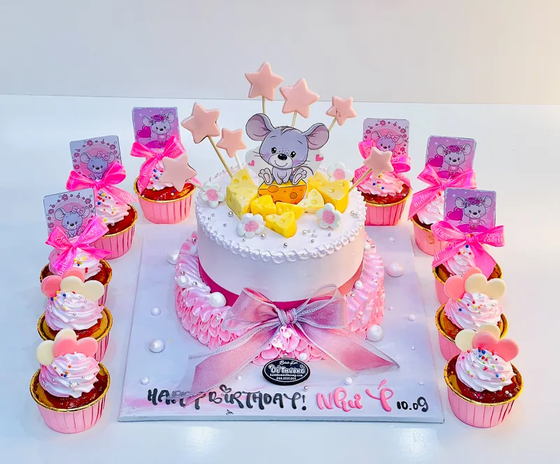 banh-kem-con-chuot-in-hinh