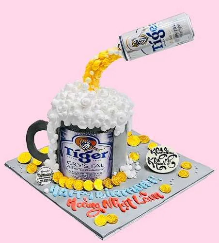 bánh kem ly bia tiger khủng lồ