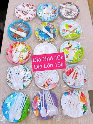 phụ kiện dĩa bánh sinh nhật